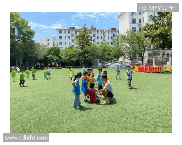 小学足球游戏推荐多种趣味活动助力孩子快乐成长