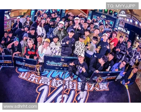 南京飞盘队在全国街舞大赛中以70分领先其他队伍展现出色实力 南京飞盘队在全国街舞大赛中以70分领先其他队伍展现出色实力